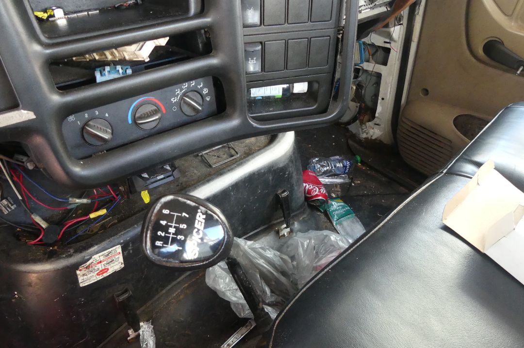 2003 GMC C8500 - Image 16